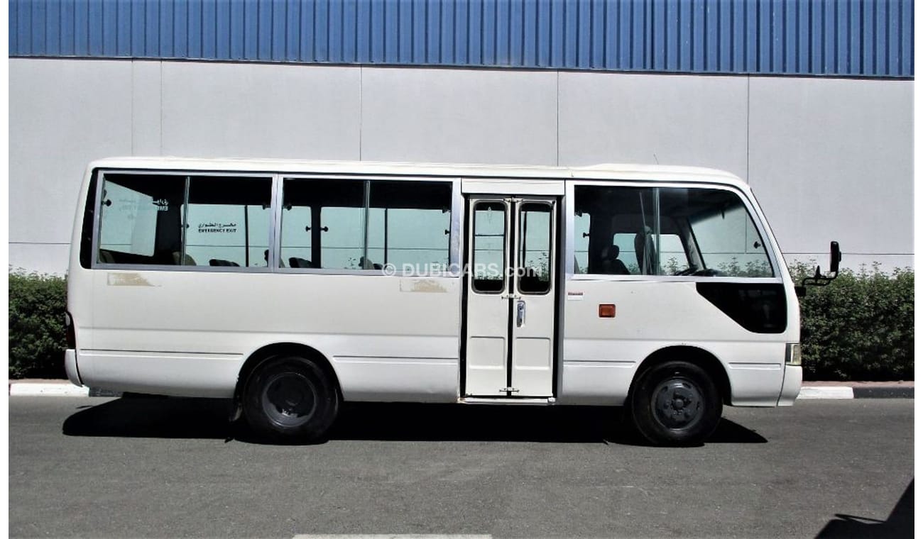 Toyota Coaster TOYOTA COASTER DIESEL 2011 GULF SPACE , ACCIDENT FREE , 25 PASSENGER