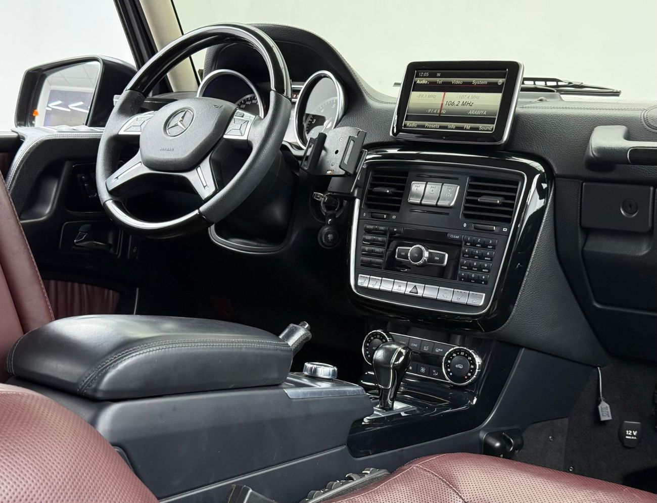 مرسيدس بنز G 500 Std 5.5L 2015 Mercedes Benz G500, Full Service History, Fully Loaded, Excellent Condition