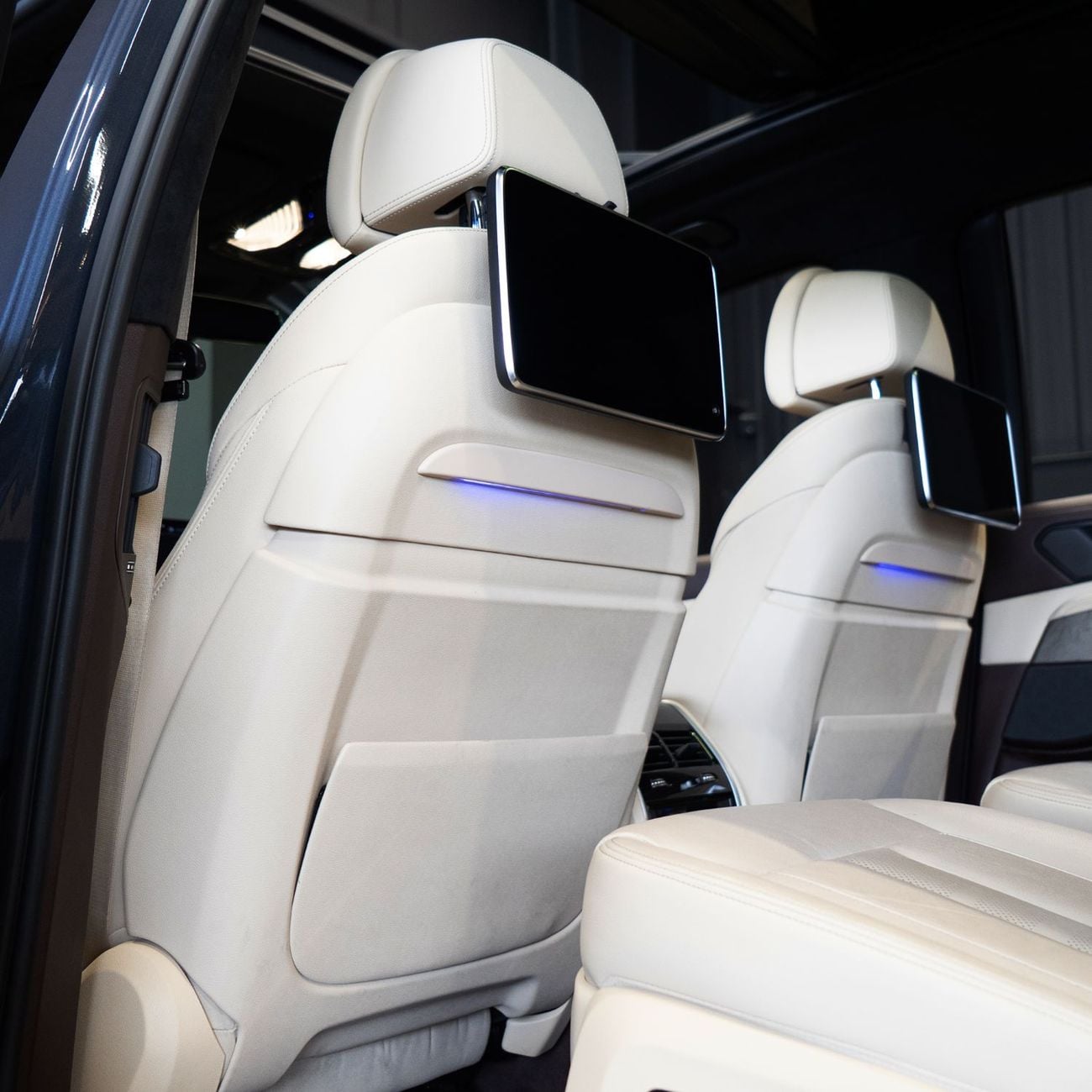 بي أم دبليو X7 40i M Sport Dynamic 3.0L