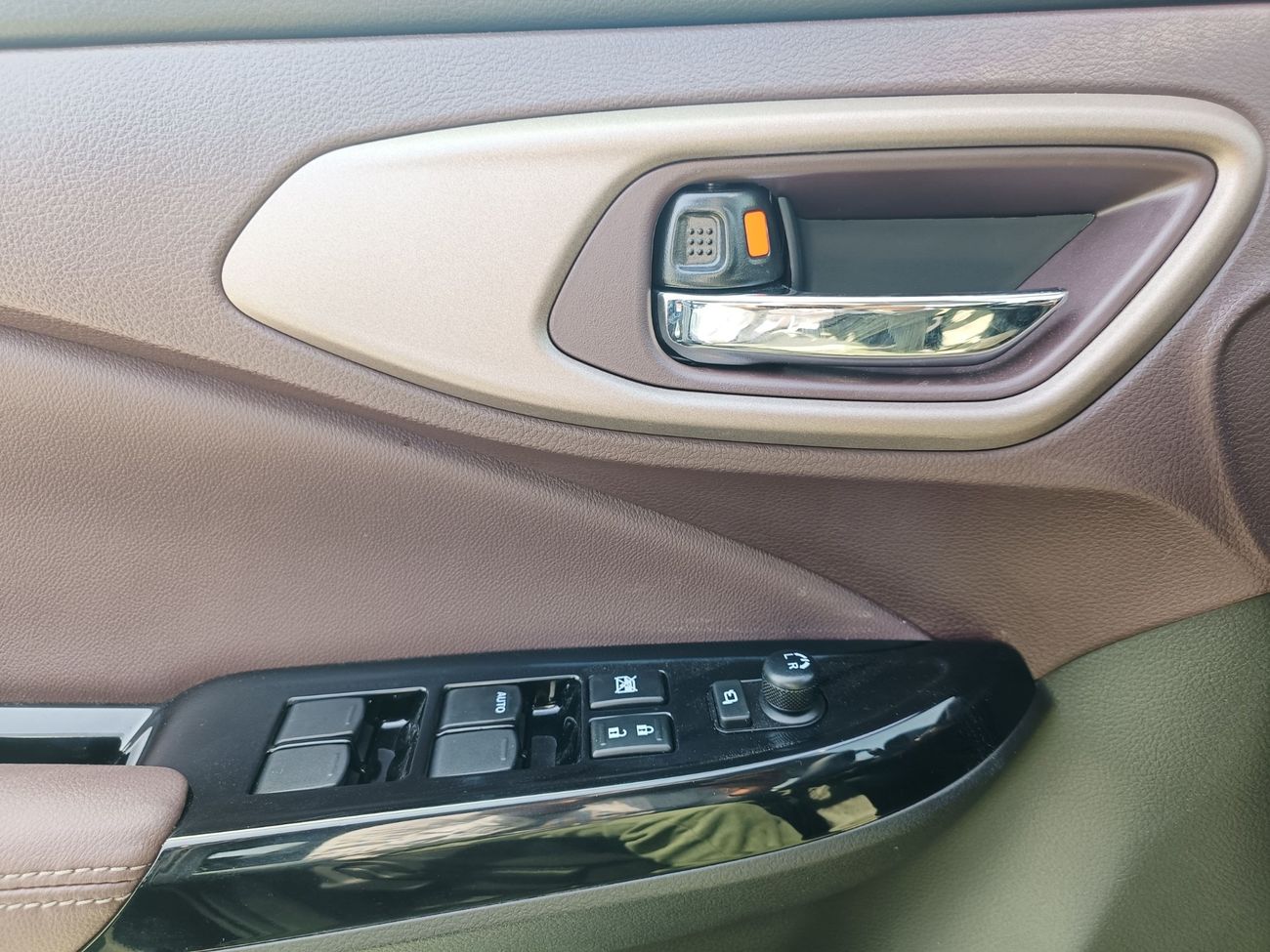 Suzuki Fronx G24 ,GLX, 1.5L PETROL, V4,  DVD, "4" CAMERAS, 2WD (CODE #  67853)