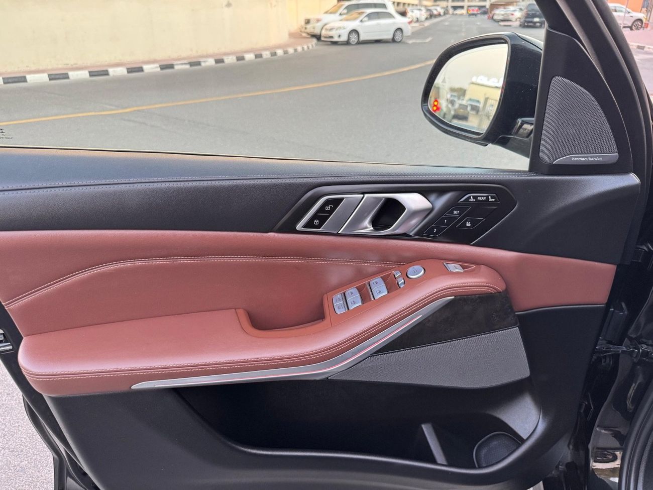 BMW X7 2023 xDrive40i Luxury M Sport Package 3.0L PANORAMA USA SPEC