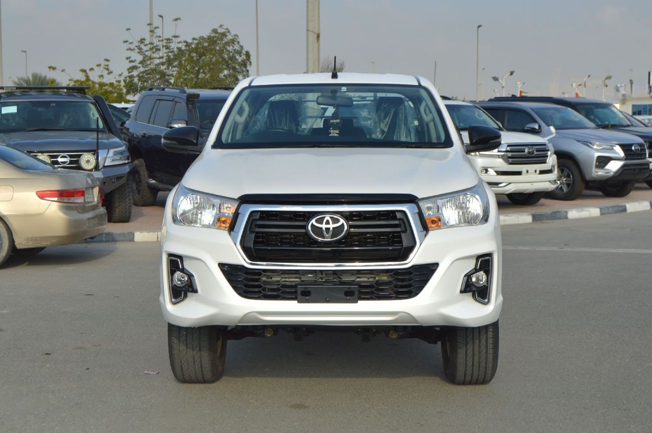Toyota Hilux 2.8L Double cabin