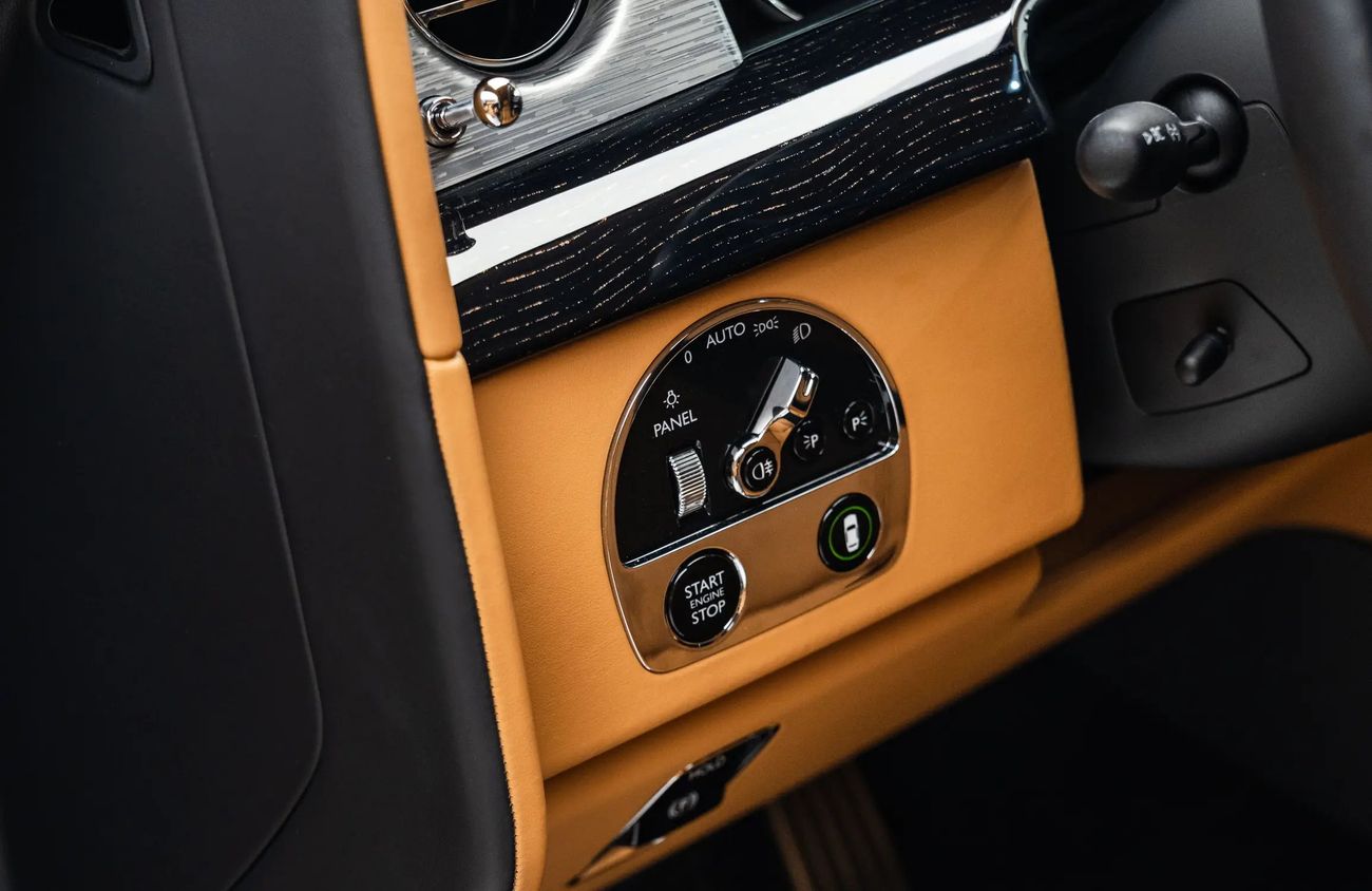 رولز رويس فانتوم 6.75L V12 Twin-Turbocharged Engine | Warranty