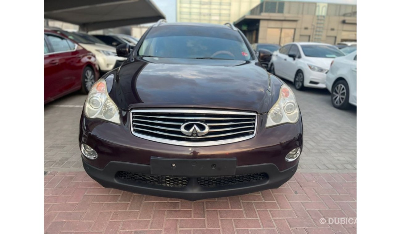 Infiniti EX35 Infiniti EX35 model 2010 gcc full option