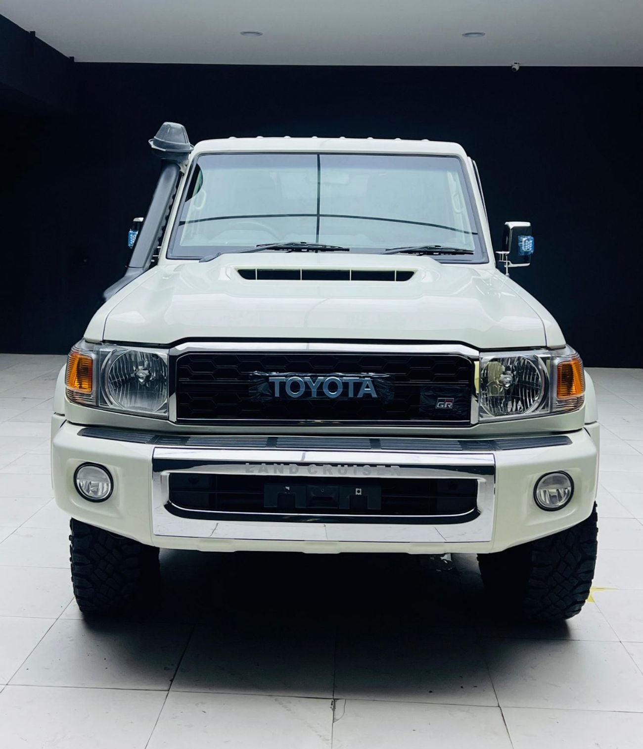 Toyota Land Cruiser Pick Up DIESEL 4.5L ,RIGHT HAND 2O16 MODEL ONLY FOR EXPORT AVAILABLE