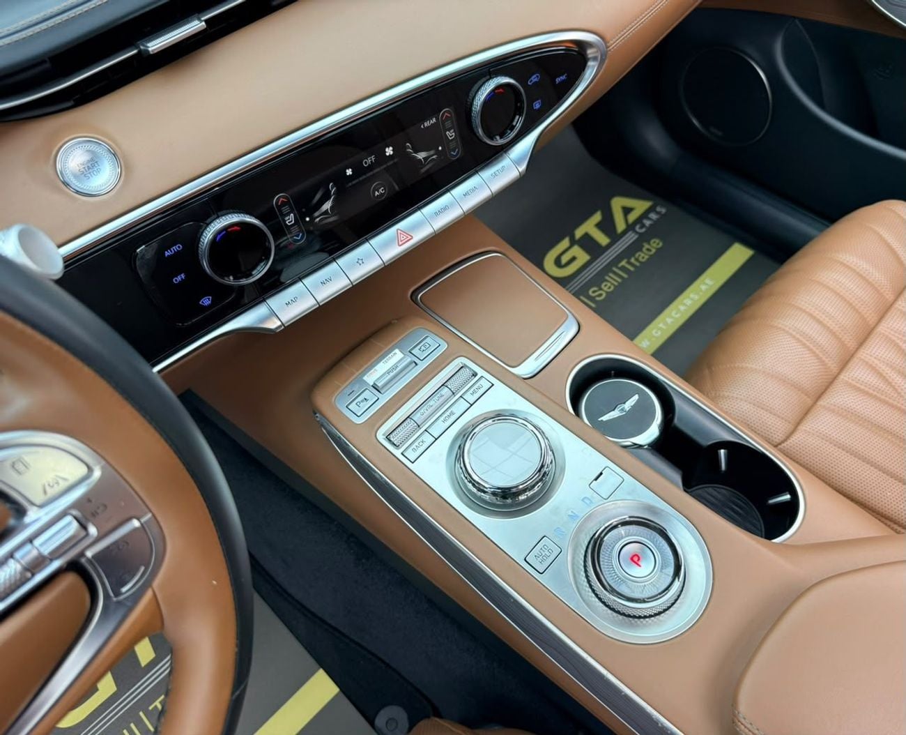 Genesis GV70 PRESTIGE 2023 Genesis GV70 Platinum Sport, 1 Year Unlimited Kilometer Warranty, GCC Specs.