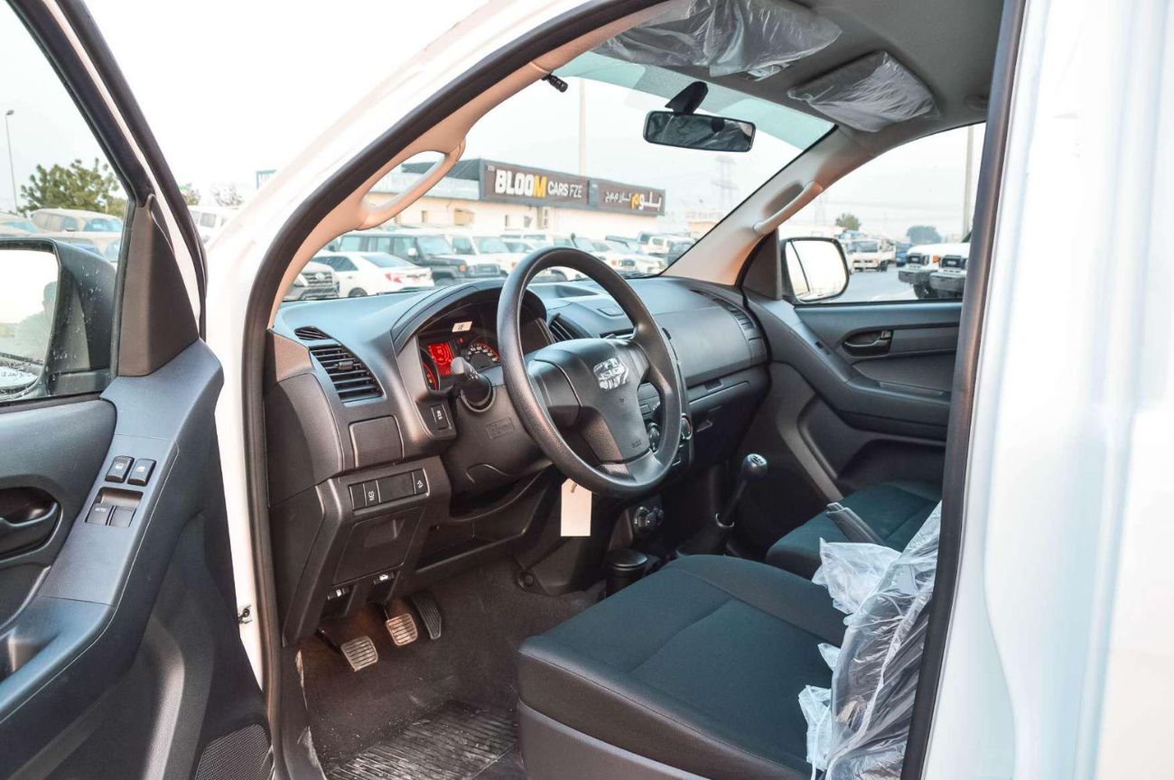 إيسوزو D ماكس ISUZU DMAX 2.5L 4WD SC DIESEL PICKUP 2026