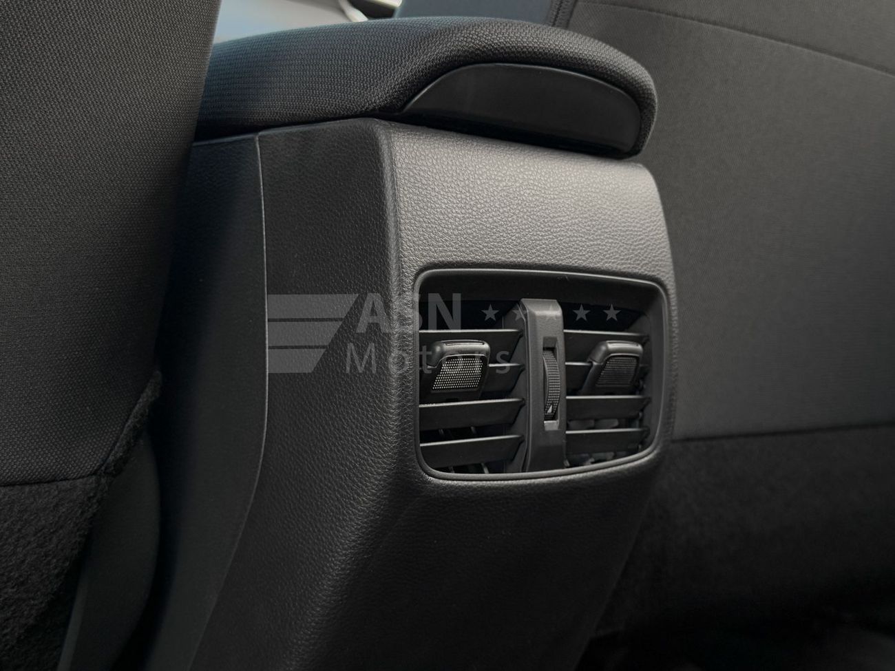 تويوتا كورولا كروس Hybrid Elite 2.0L 2024