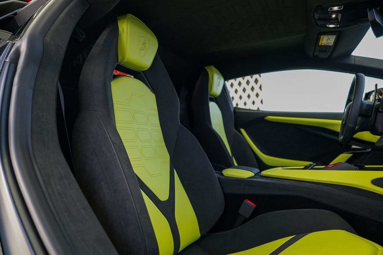 Lamborghini Revuelto 6.5L V12 Hybrid