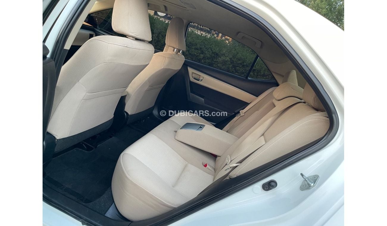 تويوتا كورولا SE