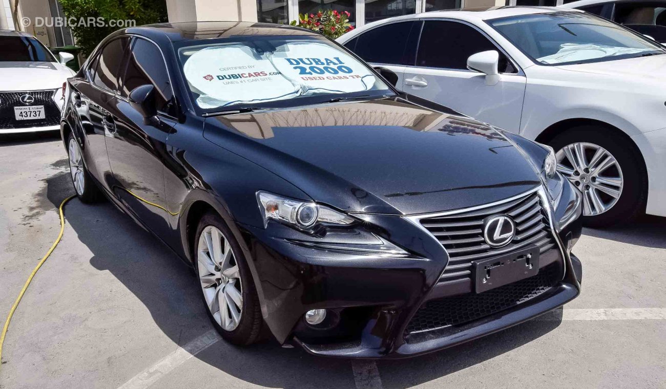 Lexus IS250 - GCC - 0% Down payment - VAT included