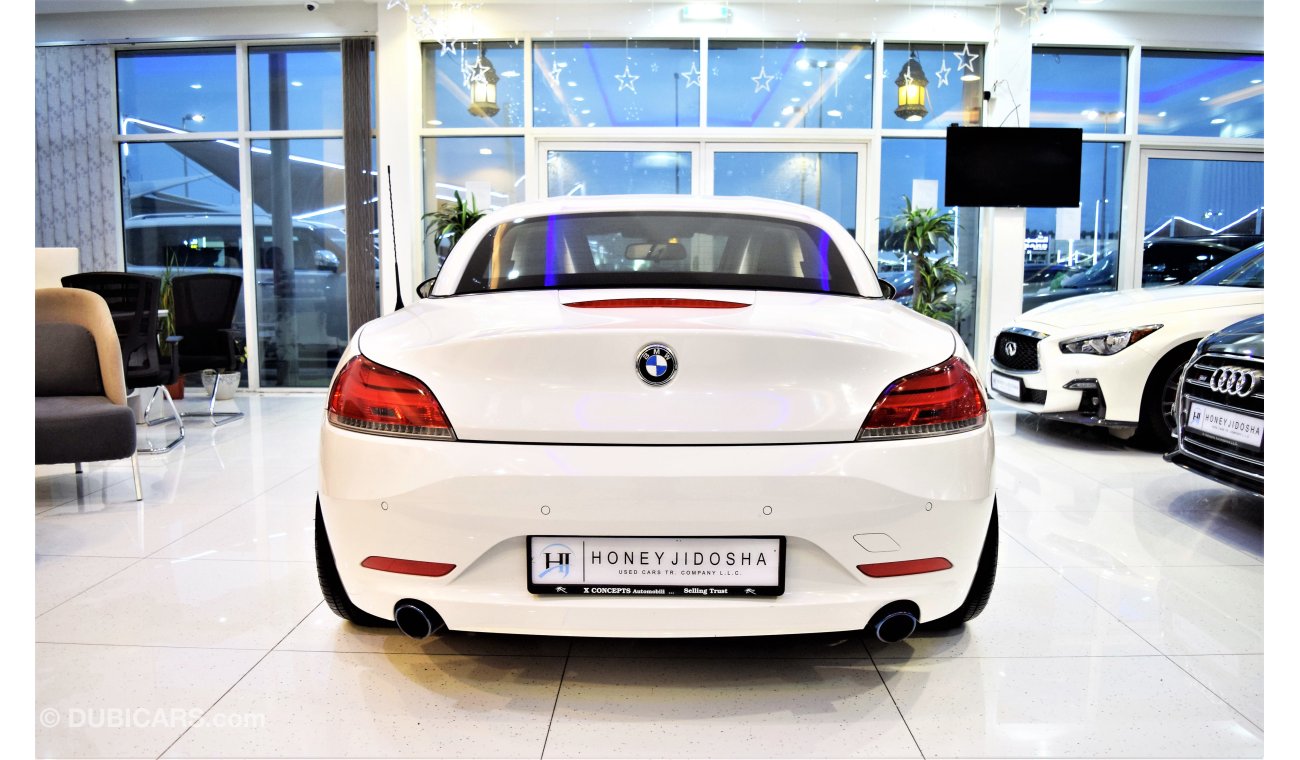 BMW Z4 60000KM ONLY  35is Hard Top Convertible 2010 Model GCC Specs