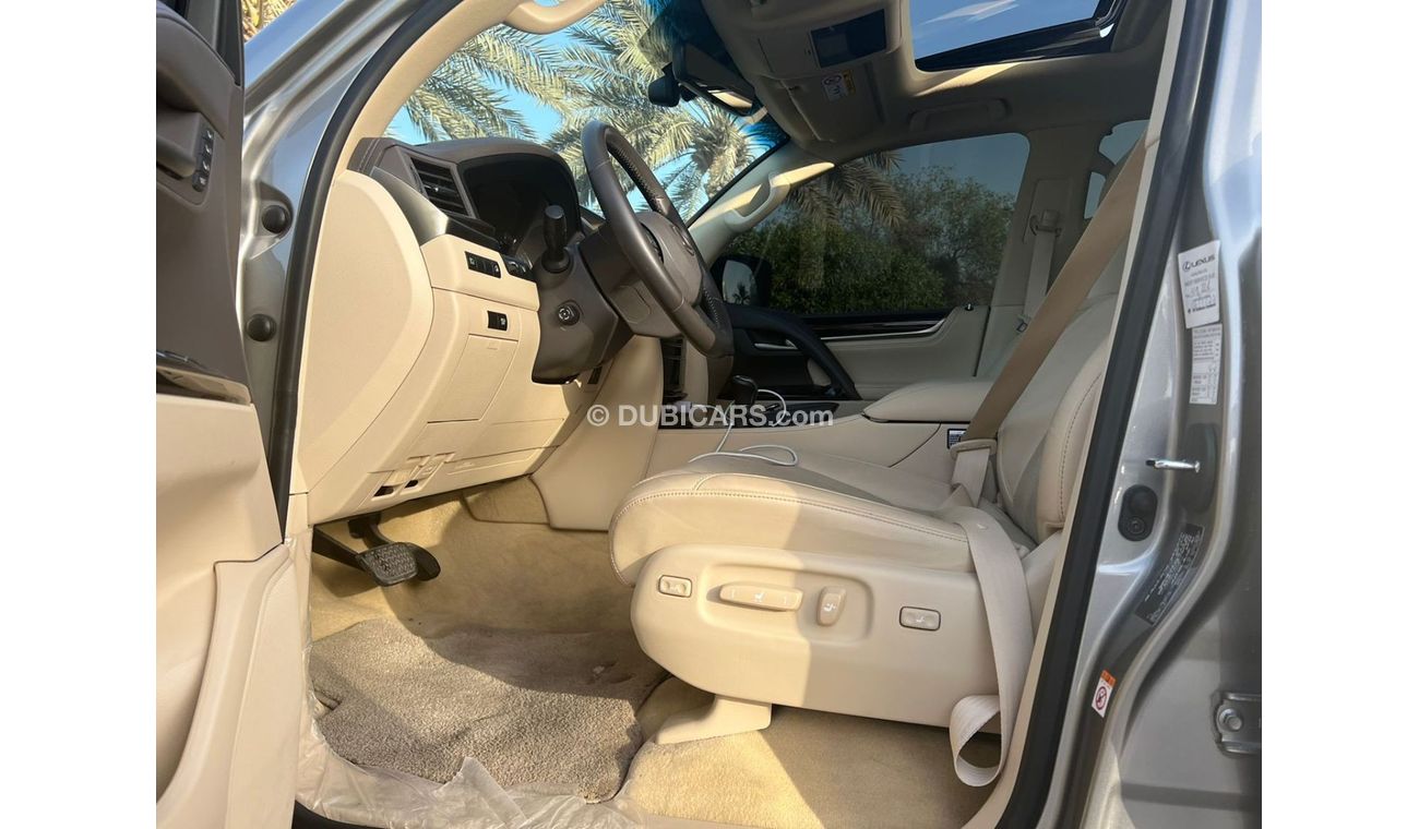 Lexus LX 570 || FSH || Warranty til 2024 || Original Paint || GCC || Pristine Condition