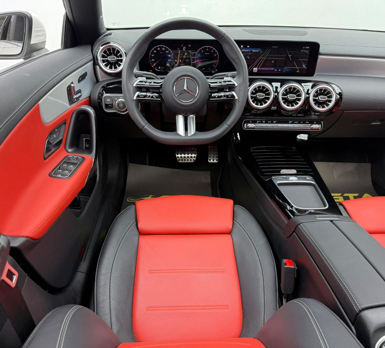 مرسيدس بنز CLA 250 4MATIC 2024 Mercedes-Benz CLA250 AMG, 2029 Mercedes Warranty + Service Pack, Very Low Km, GCC