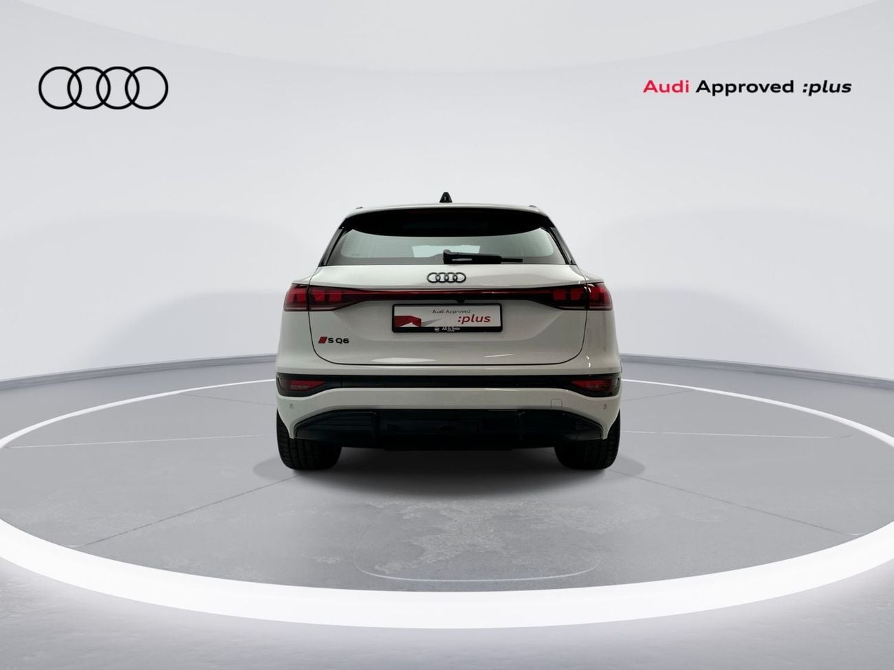 Audi Q6 e-tron SQ6 SUV e-tron quattro 490hp (Ref# 17711)