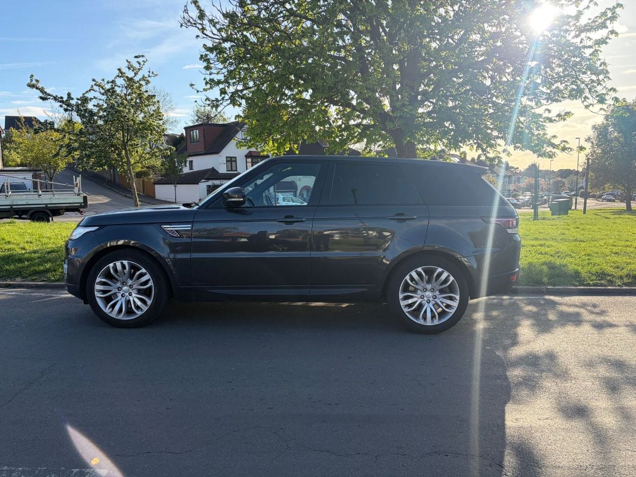 Land Rover Range Rover Sport UK STOCK | 2016 | PANORAMIC SUNROOF | RHD | 3.0L DIESEL ENGINE | AT | 69,488 MILES