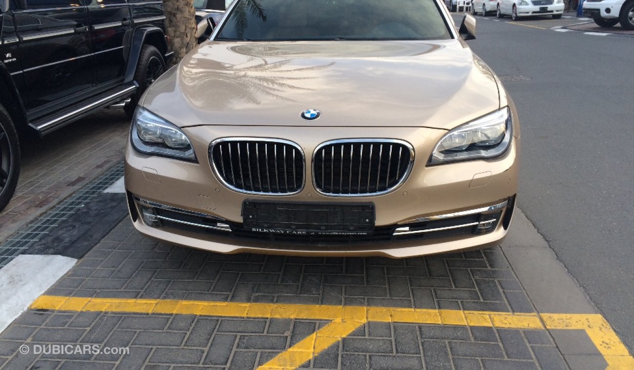 بي أم دبليو 730 Li