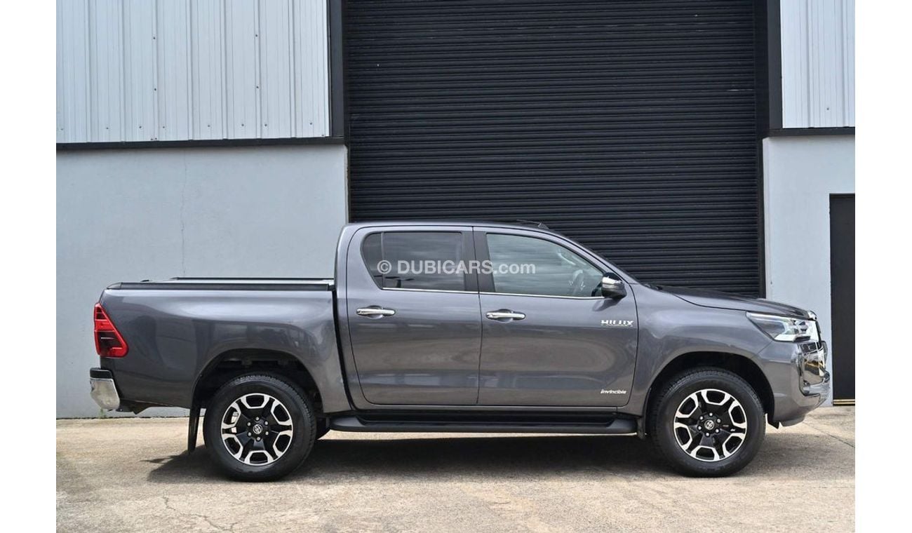 Toyota Hilux D-4D Invincible Double Cab Pickup Auto