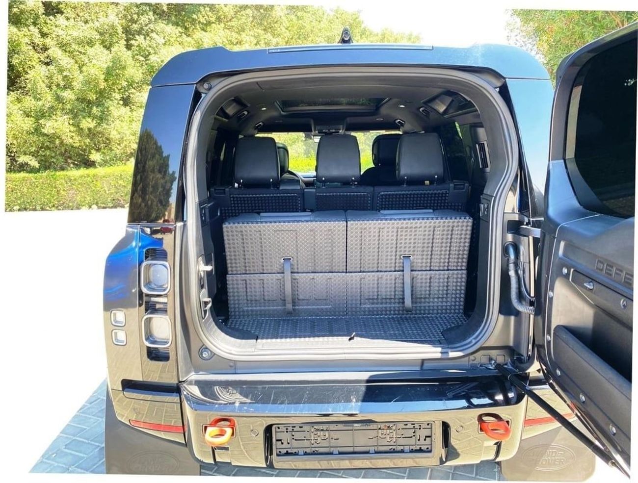 Land Rover Defender 110 X P400 3.0L Land Rover Defender X - 2022 - Grey/Black