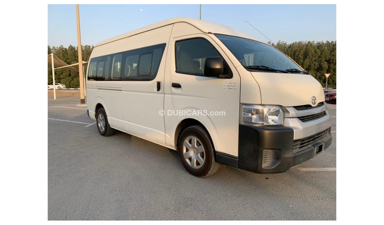 Toyota Hiace Toyota Hiace 2017 high roof very good condition