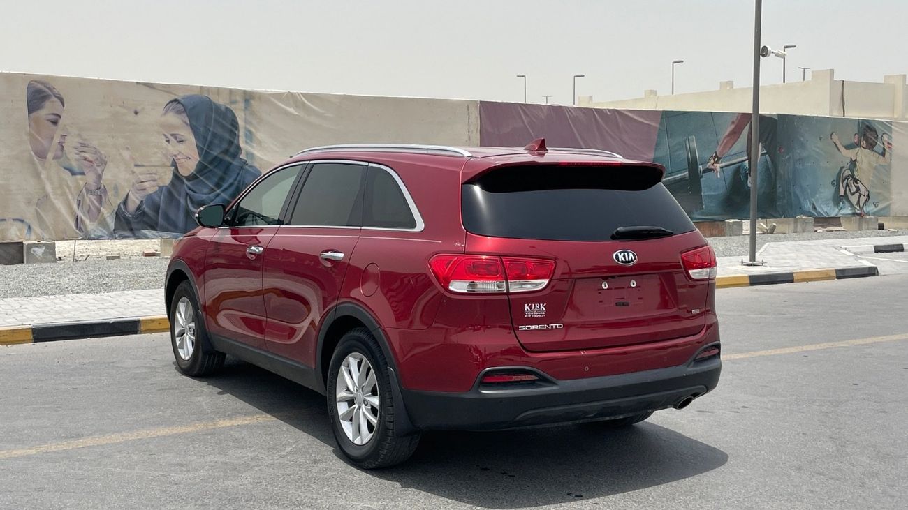 Kia Sorento Base 2.4L FWD
