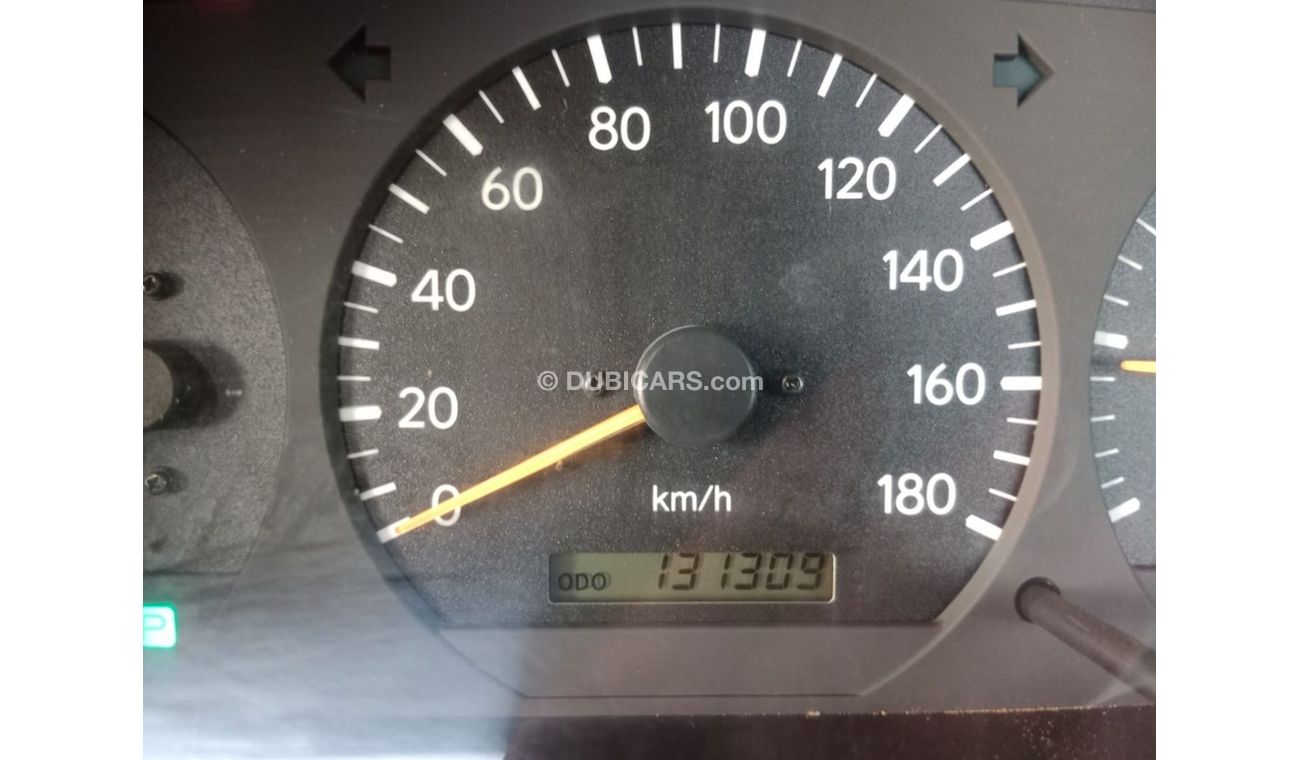 Toyota Hiace TOYOTA HIACE VAN RIGHT HAND DRIVE(PM46557)