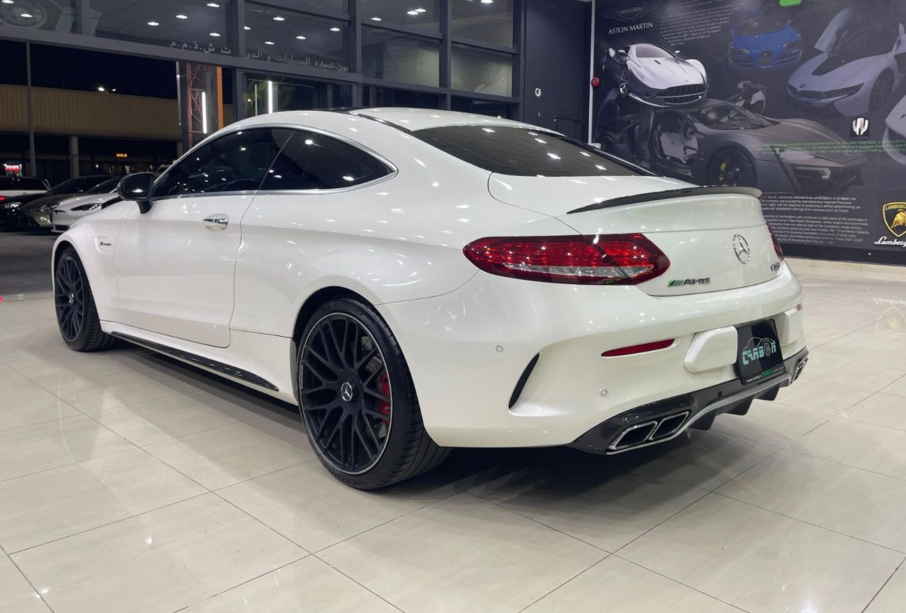 Mercedes-Benz C 63S AMG Std 4.0L Coupe