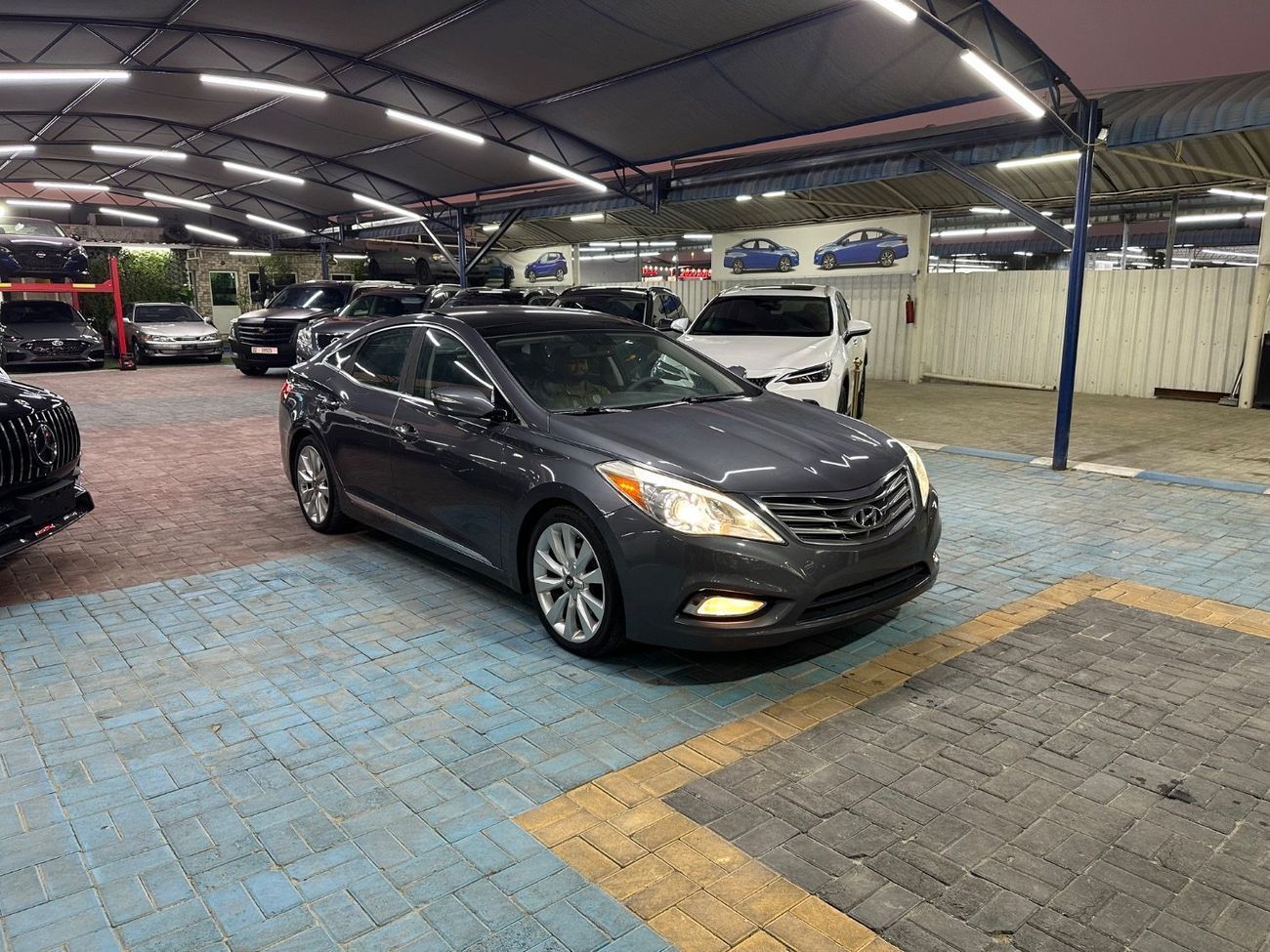 هيونداي أزيرا GLS 3.5L (247 HP)