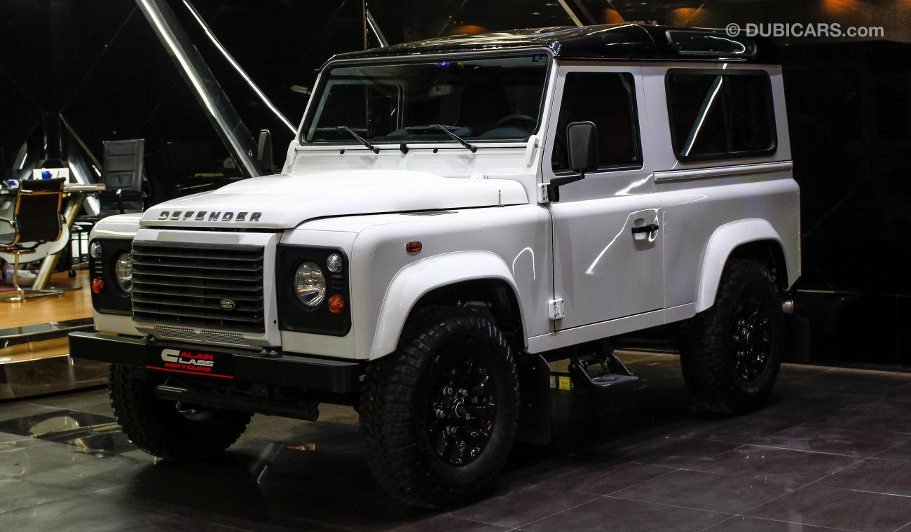 Land Rover Defender