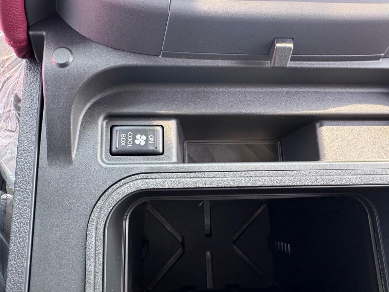 Nissan Patrol 3.5L LE Titanium_2026 _SILVER_BURGUNDY