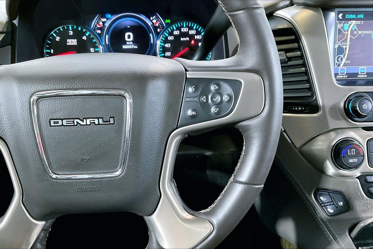 GMC Yukon Denali