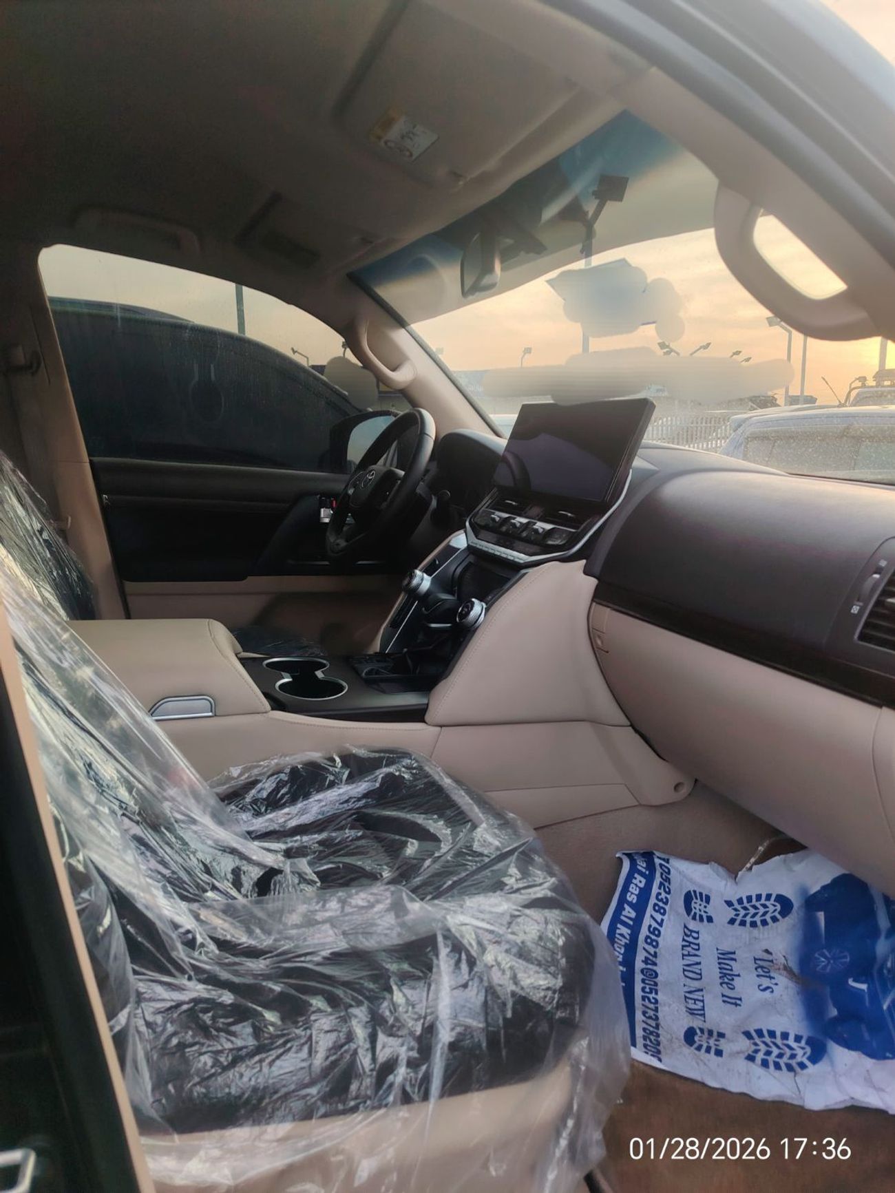 Toyota Land Cruiser Toyota landcruise 2018Model Modified 2022MODEL 4.0 v6 petrol colour black push start Transmission Au