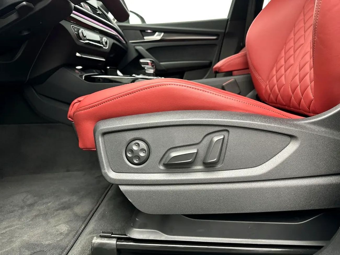 Audi SQ5 Sportback TFSI 354hp (Ref# 43590)