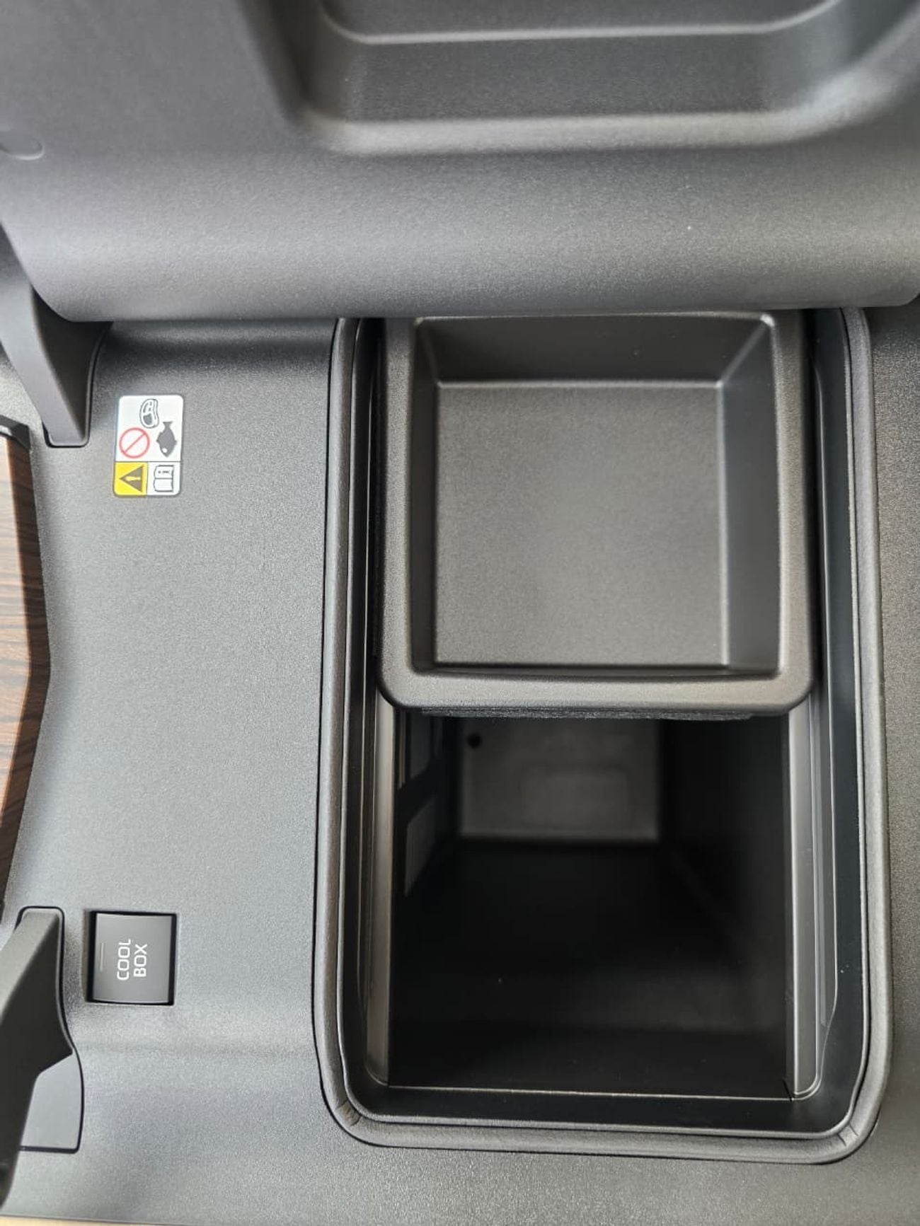 تويوتا لاند كروزر VX 4.0L