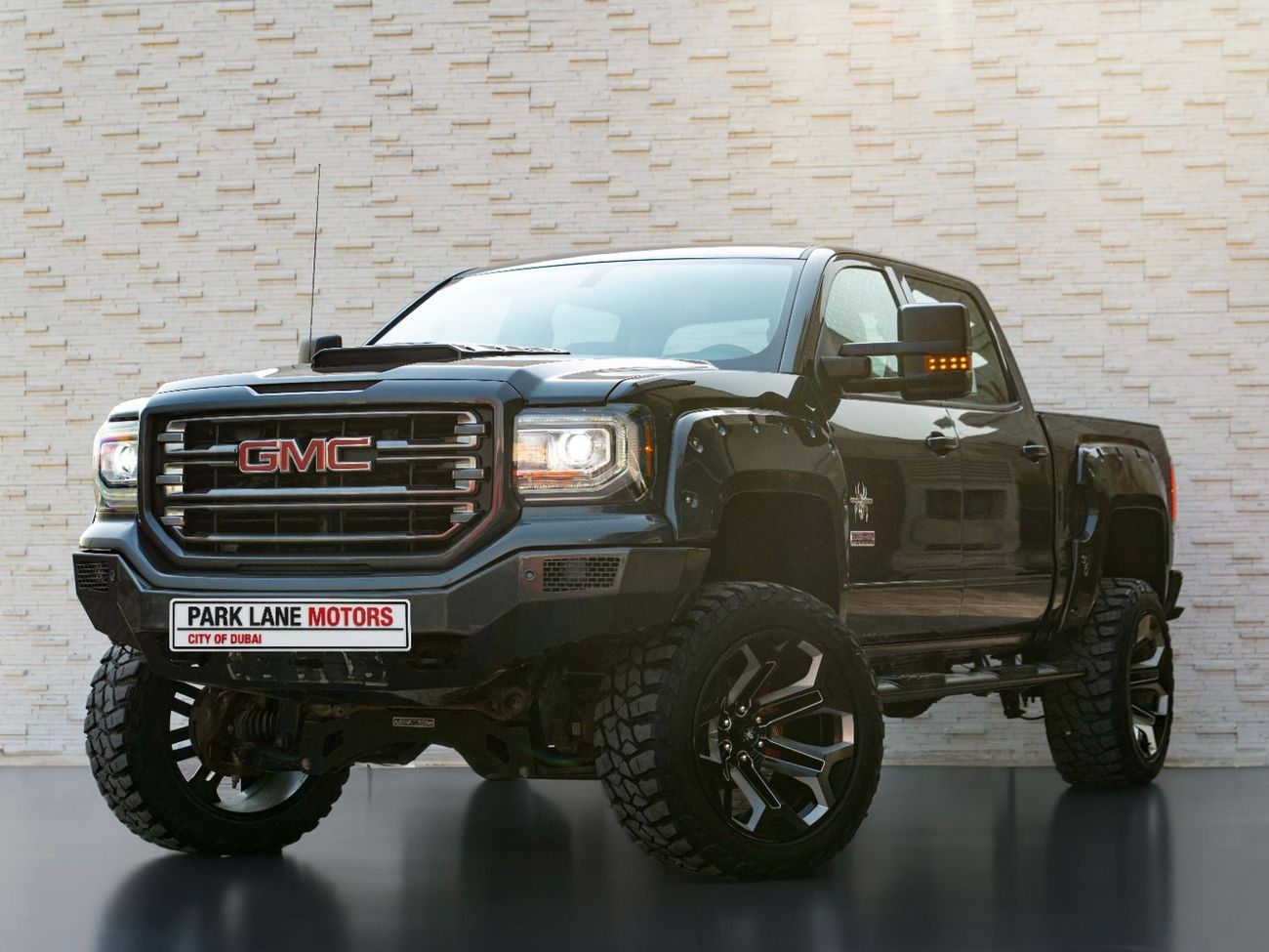 جي أم سي سييرا 5.3L V8 AT4 Crew Cab (AWD)