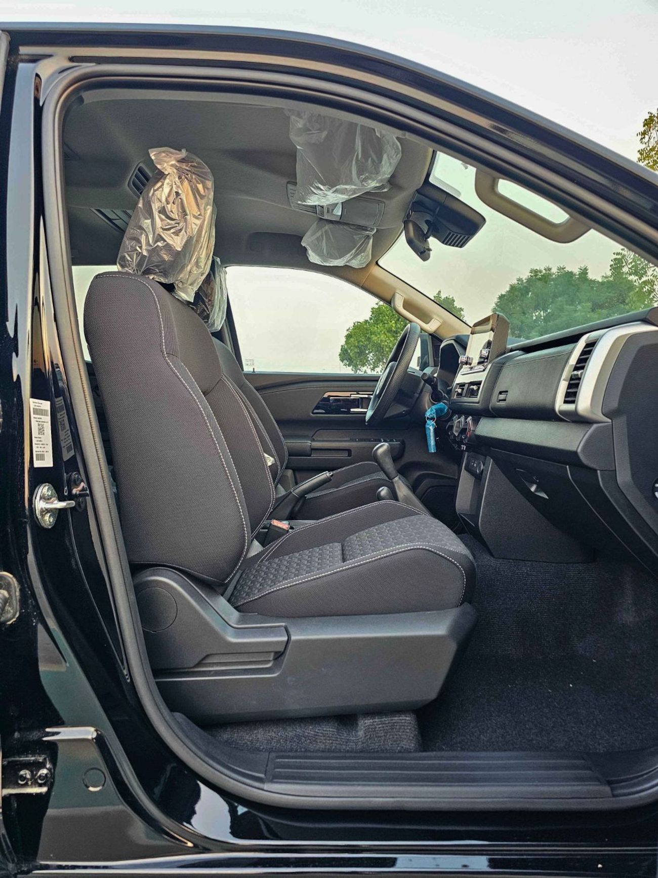 ميتسوبيشي L200 GLX / DOUBLE CABIN / 2.4L V4 PETROL / DVD CAMERA / ALLOY RIMS (CODE # GLXP)