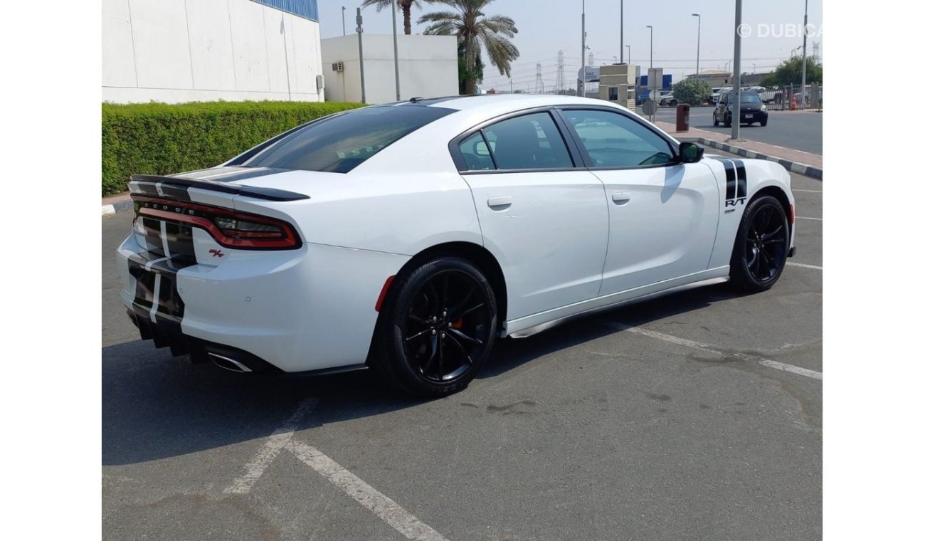 Dodge Charger R/T Road Track ONLY AED 1410/- MONTH FULL SARVICE HISTORY  R/T SPORT  5.7 V8 HEMI EXCELLENT CONDITIO