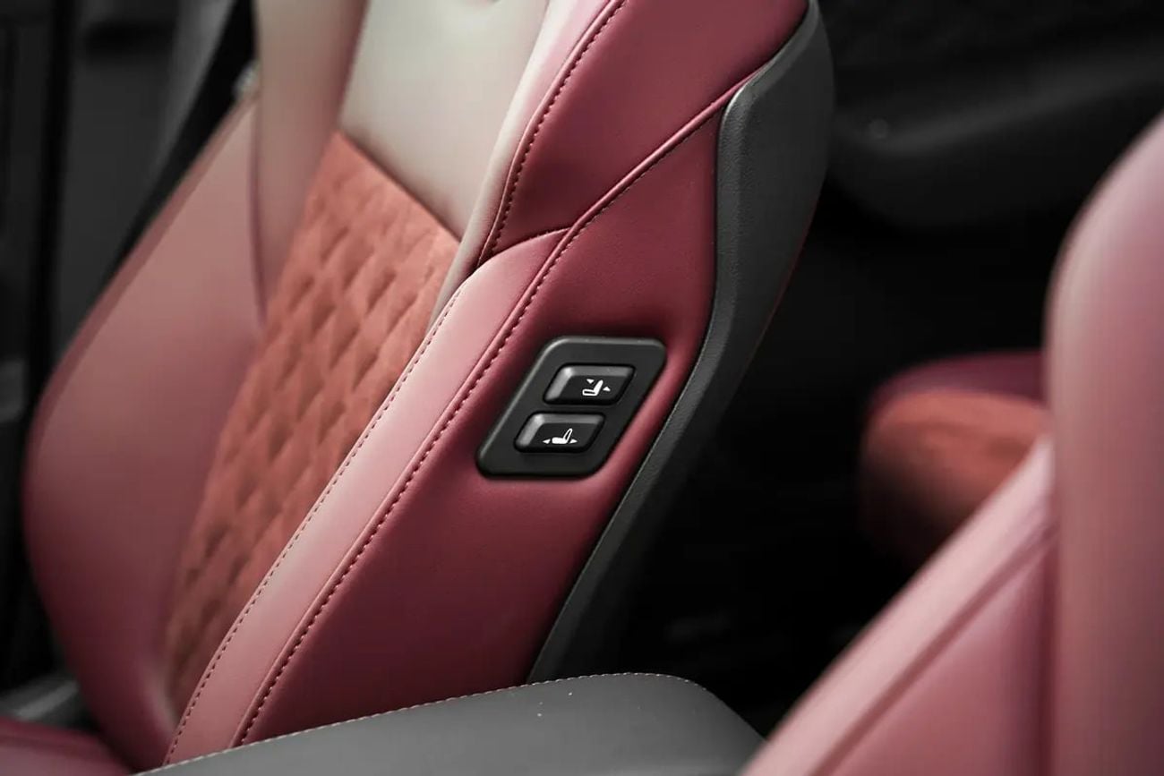 HONGQI HS7 FLAGSHIP WITH WARRANTY