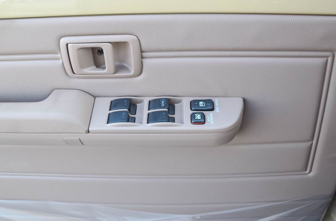 تويوتا لاند كروزر بيك آب TOYOTA LAND CRUISER 79 2.8L DC MT PICKUP 2025