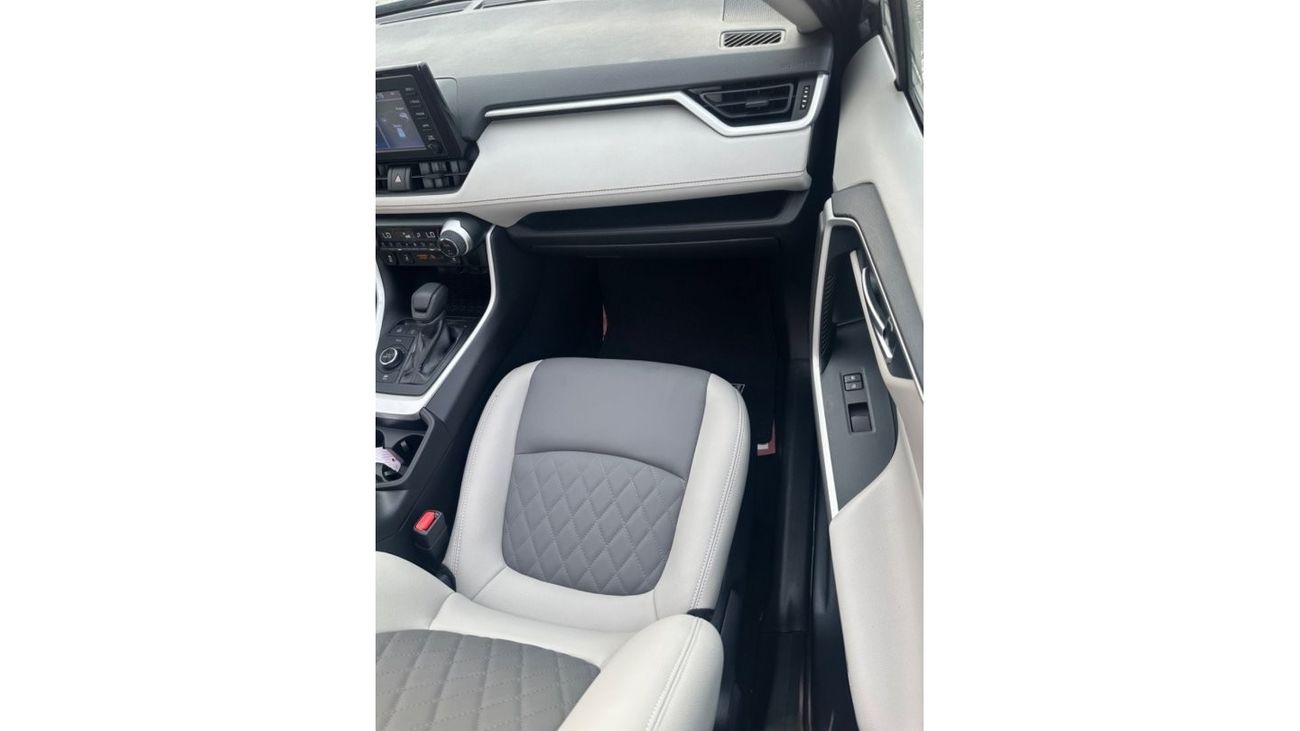 Toyota RAV4 TOYOTA RAV4 Hybrid XLE