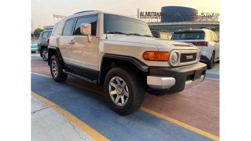 Toyota FJ Cruiser GXR GCC SPEC NEAT AND CLEAN