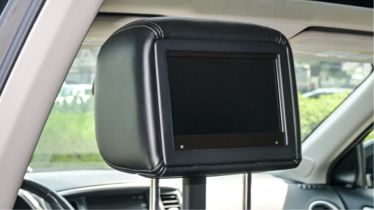 Nissan Pathfinder 4WD