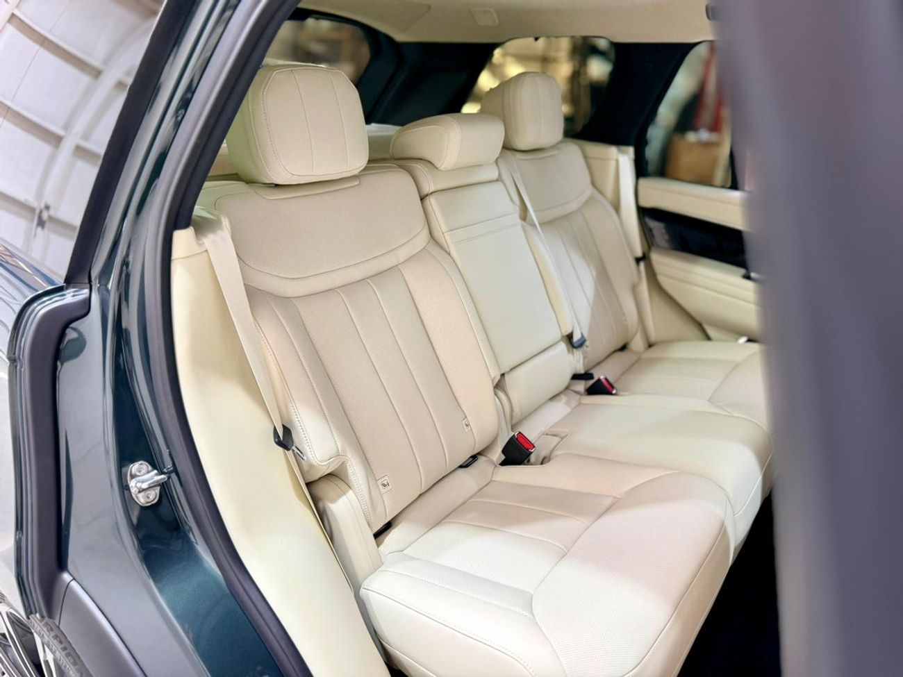 لاند روفر رينج روفر P530 SE