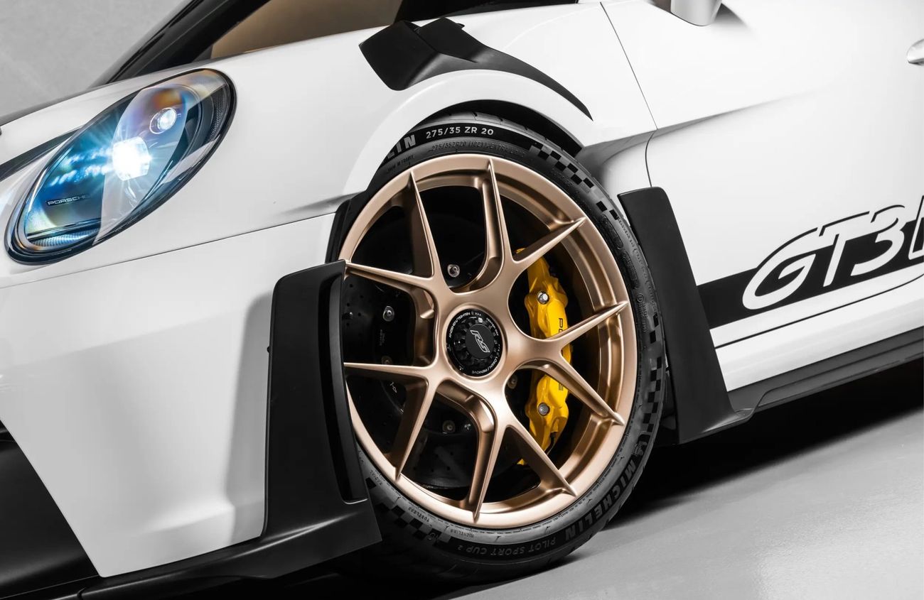 Porsche 911 4.0L F-6 Naturally Aspirated Engine