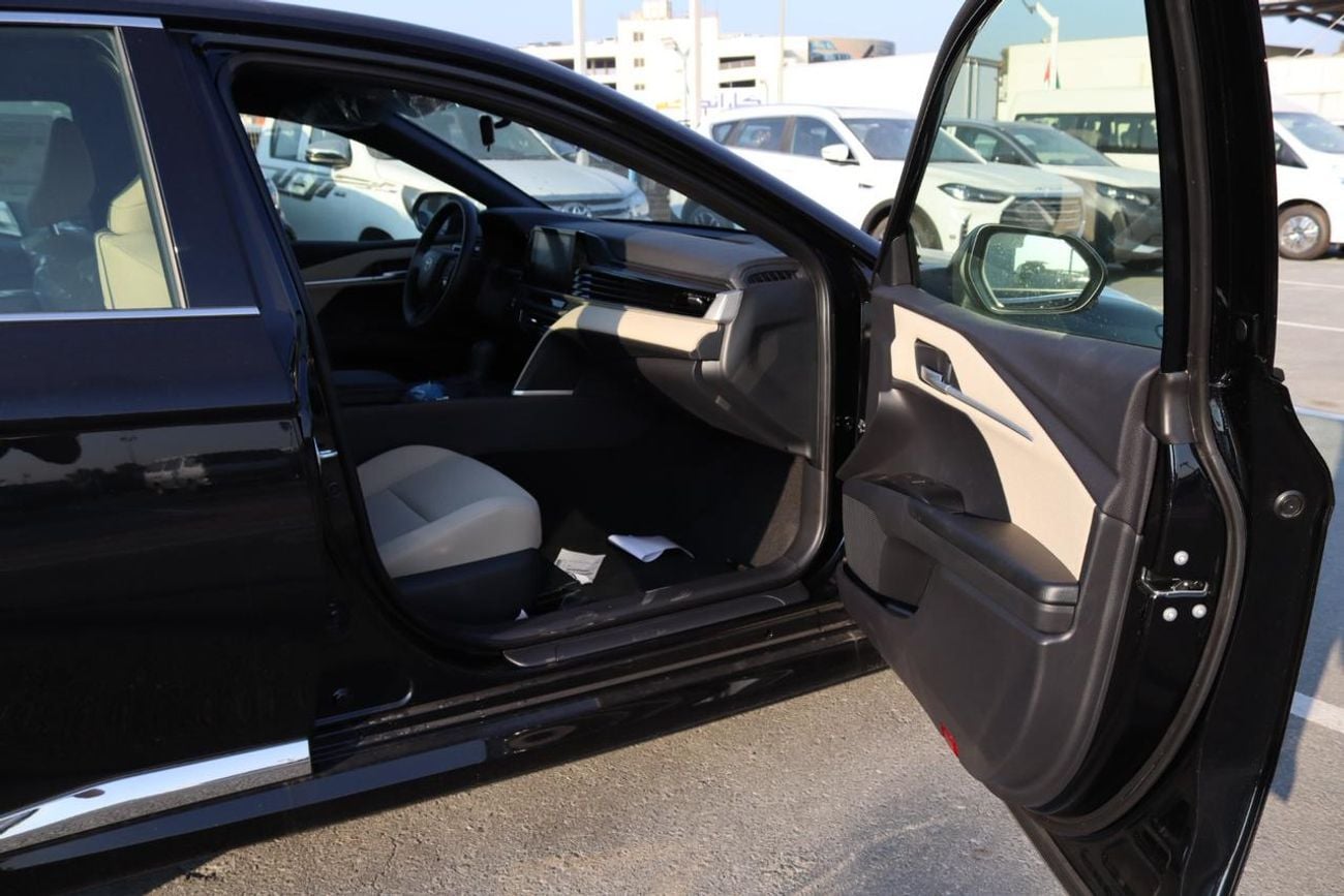 Toyota Camry E 2.5L