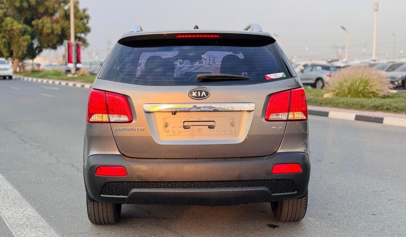 كيا سورينتو PREMIUM CONDITION | 2.0L DIESEL ENGINE | LHD | AT | 2011 | PUSH START ENGINE