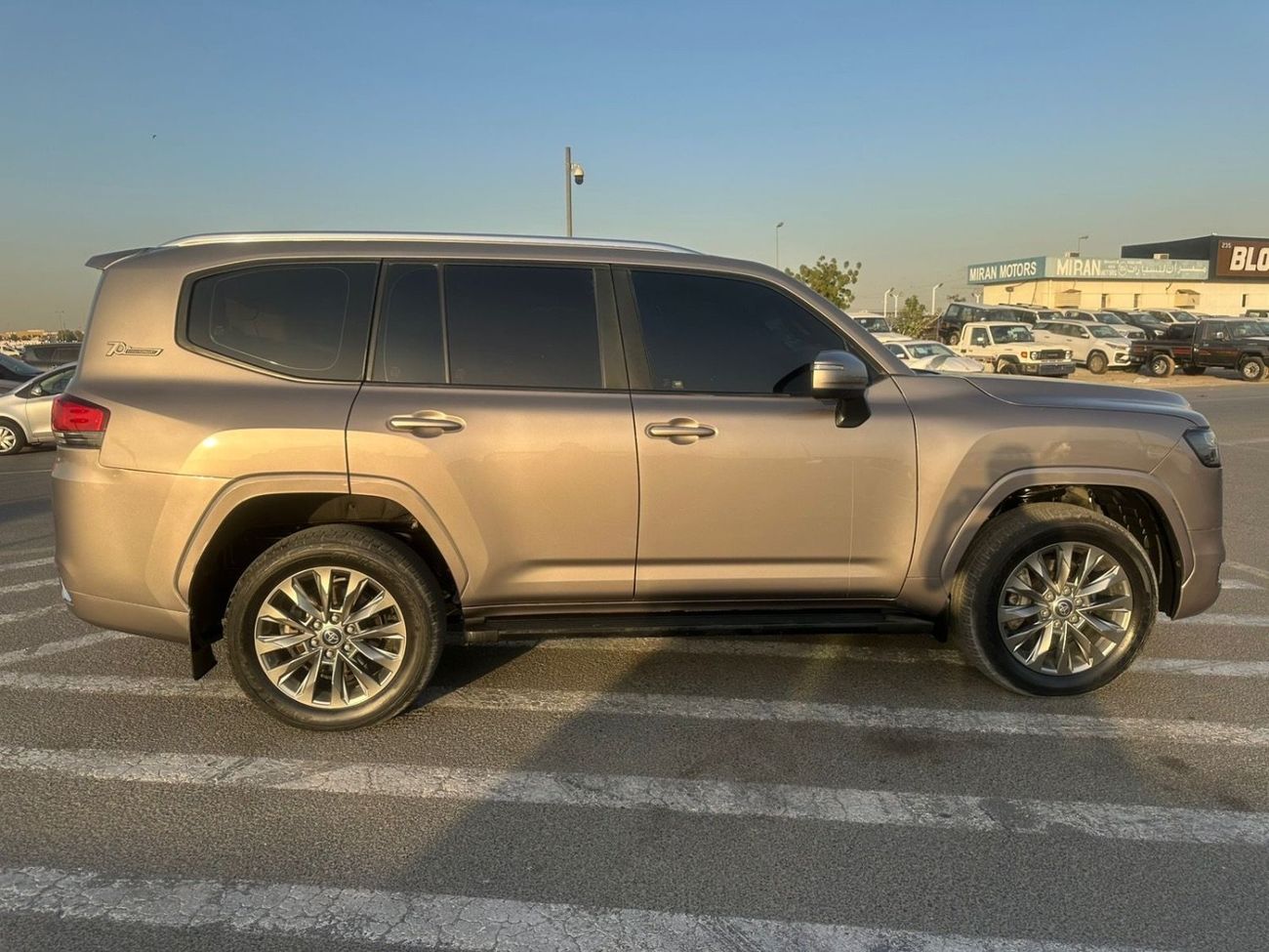 تويوتا لاند كروزر GXR 3.5L