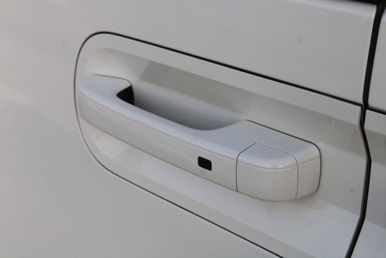 هيونداي ستاريا HYUNDAI STARIA 2.2L DIESEL 11 SEATER COMFORT MANUAL