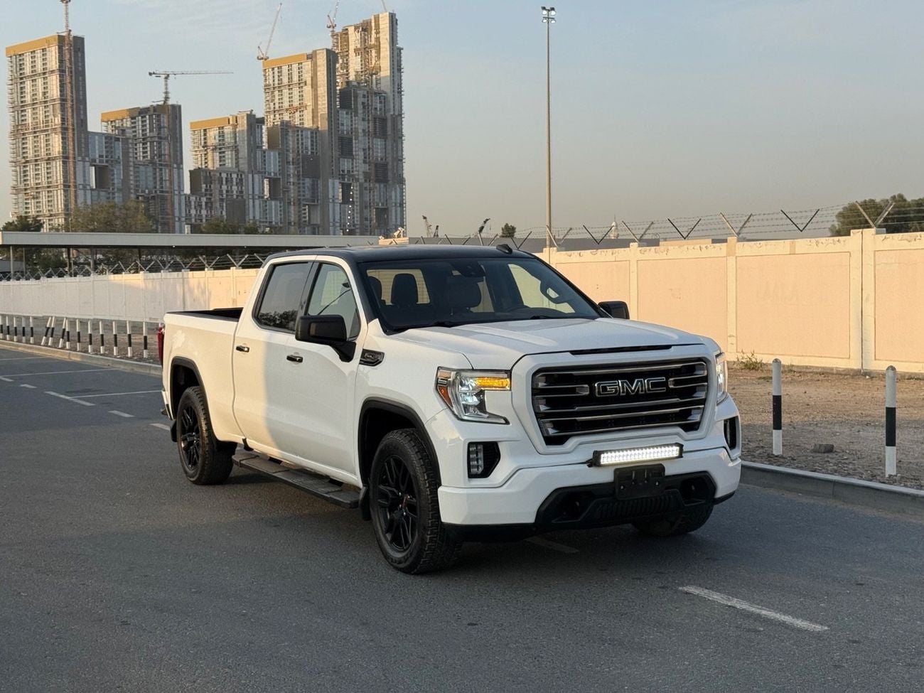 GMC Sierra 5.3L V8 AT4 Crew Cab (AWD) 2021 5.3L V8 AT4 LIMITED CANADA SPEC