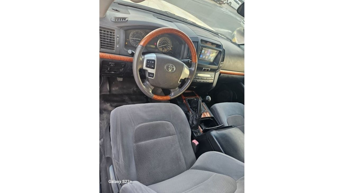 Toyota Land Cruiser 2009 v8diesel